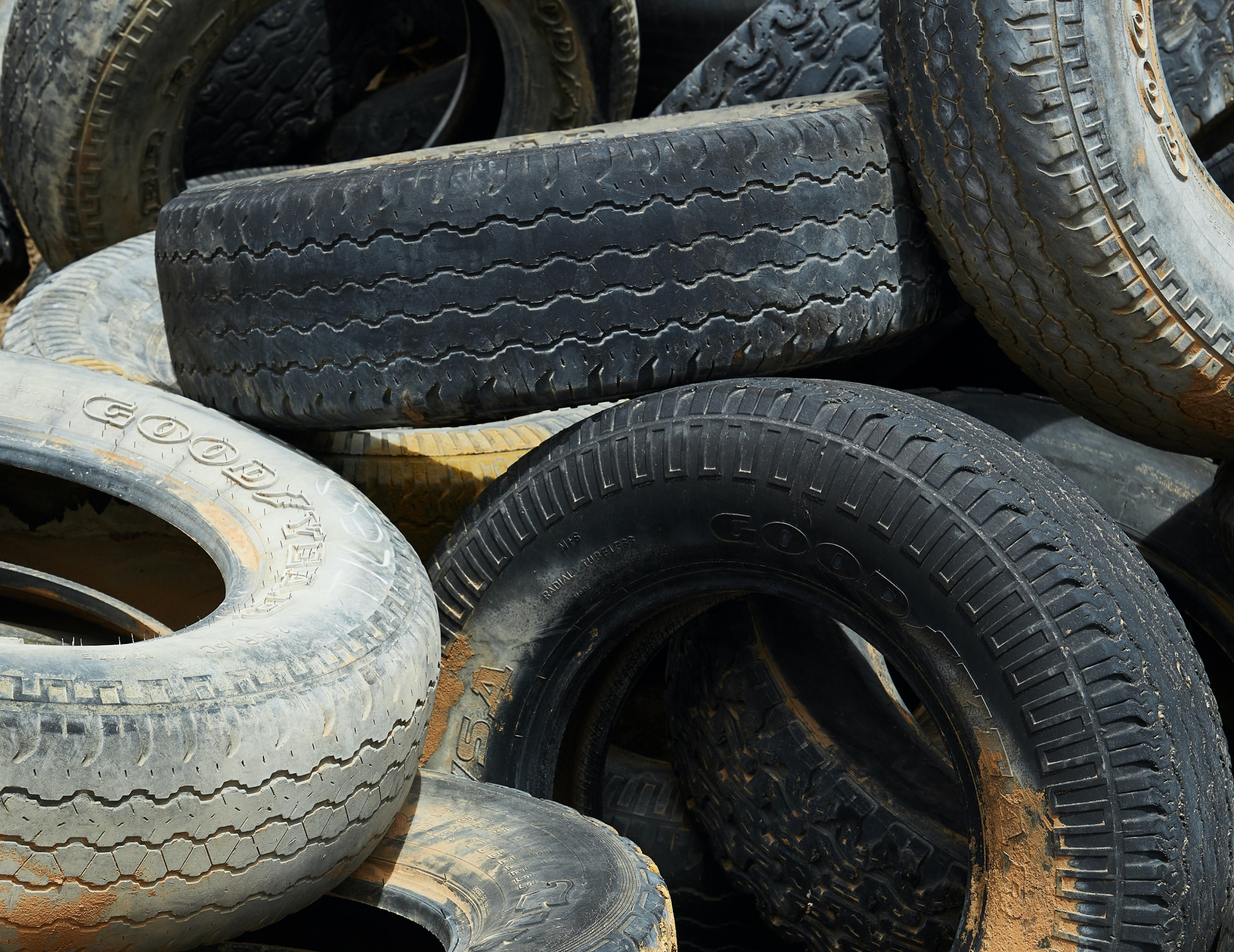 Használt gumiabroncs gyűjtés